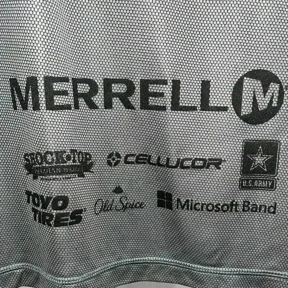 Mens size M Merrell “Tough Mudder “ 2016 Half Finisher Dry-Fit Shirt - Picture 4 of 7